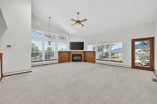 18 Boulder Lane 