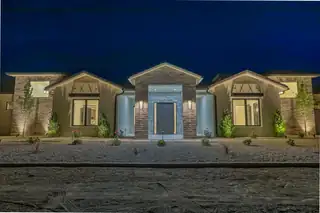 18 Chamisa Road 