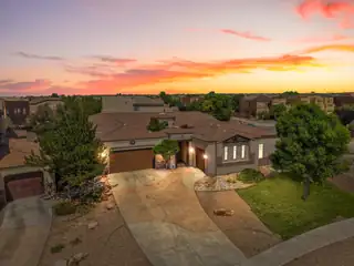 1601 Western Hills Drive SE 