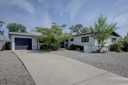 5804 Chaparral Circle NW, Albuquerque