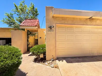 523 Pinon Creek Road SE, Albuquerque 