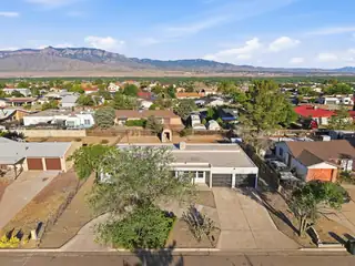 514 Villa Verde Drive SE 