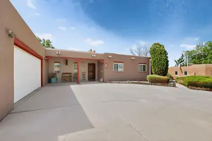 310 La Espina Place NE, Albuquerque