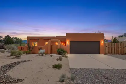 1340 Acapulco Road NE, Rio Rancho