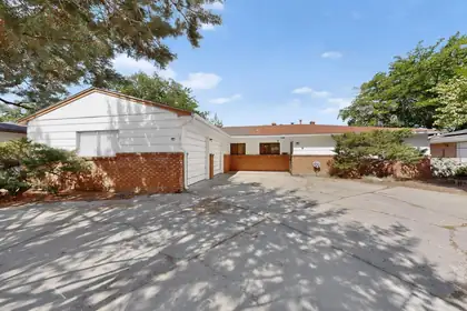 2825 Las Cruces Road NE, Albuquerque