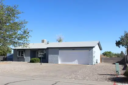 229 Sommerset Drive SE, Rio Rancho