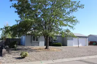 229 Sommerset Drive SE 