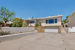 1612 Princeton Drive SE 