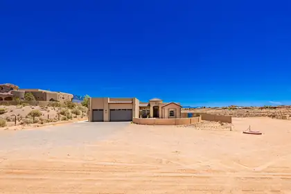 5900 Lilac Place NE, Rio Rancho