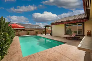 3812 Tierra Vista Place NE 