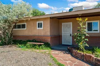 2824 Pajarito Road SW 