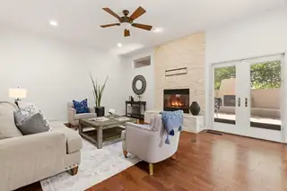 10608 Prestwick NE 