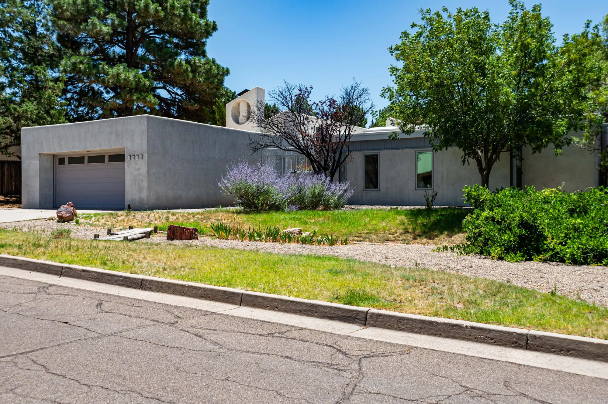 1020 Cuatro Cerros Trail SE