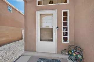 836 Serrano Pointe NW 