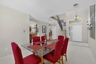 836 Serrano Pointe NW 