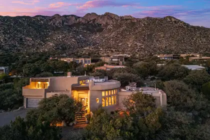 33 Juniper Hill Road NE, Albuquerque