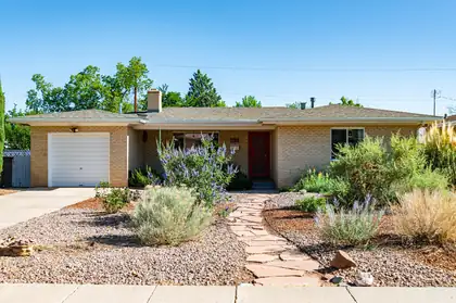 4709 Trumbull Avenue SE, Albuquerque