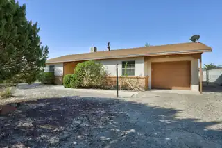835 Ivory Road SE 