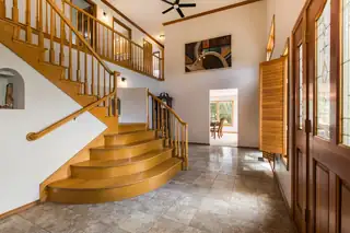 911 Warm Sands Drive SE 