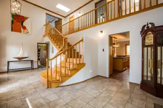 911 Warm Sands Drive SE 