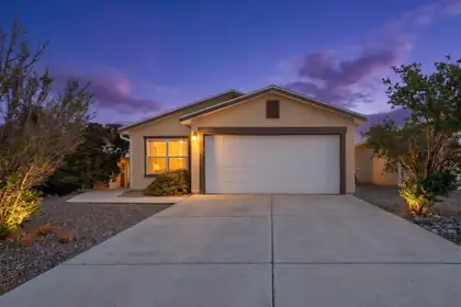 3748 Rancher Loop NE, Rio Rancho