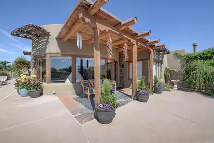 77 Dulce Court, Corrales