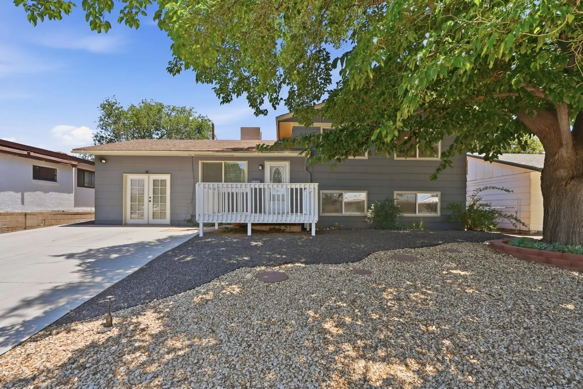 2722 June Street NE