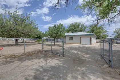 2323 Metzgar Road SW, Albuquerque