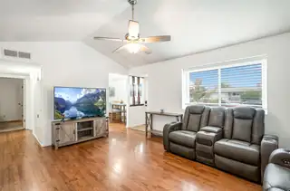 143 Pecos Loop SE 