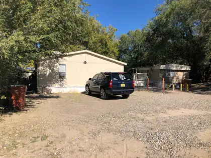 460-466 Richardson Drive, Bernalillo
