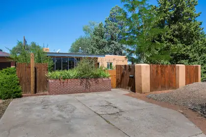 609 Valencia Drive SE, Albuquerque