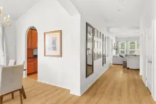 2749 Corte De La Villa SE 