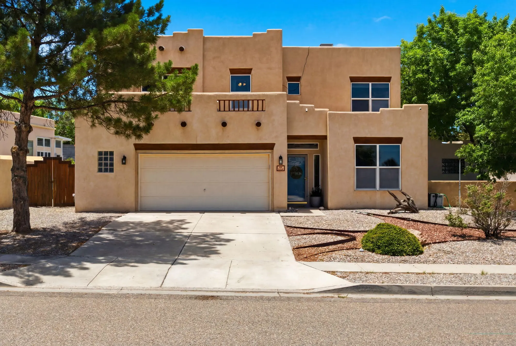 6400 Freemont Hills Loop NE