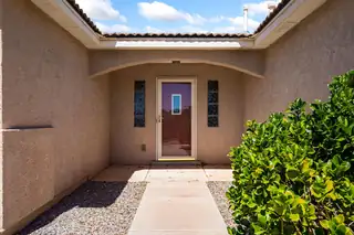 5825 Chaco Loop NE 