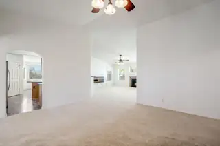5825 Chaco Loop NE 