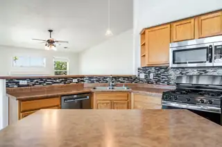 5825 Chaco Loop NE 