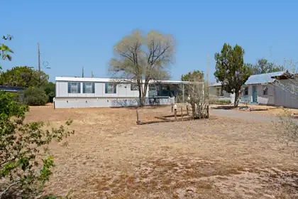 309 N Cedardale Avenue, Mountainair 