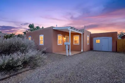 423 Alcazar Street NE, Albuquerque