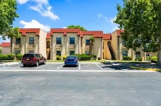827 Country Club Drive SE APT 2B 