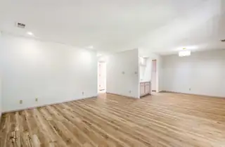 827 Country Club Drive SE APT 2B 