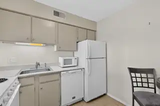 1601 Pennsylvania Street NE I-16 