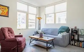 301 Platinum Street SW 