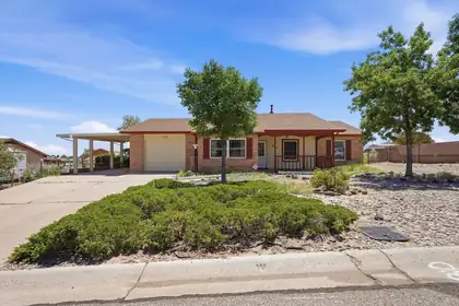 484 Sandstone Drive NE, Rio Rancho