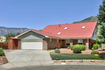 2712 Eastridge Drive NE, Albuquerque