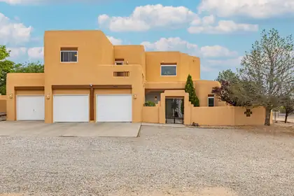 9600 Signal Avenue NE, Albuquerque