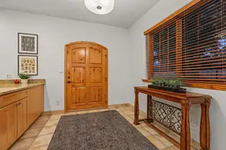 334 Vineyard Road NW 