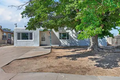 1004 Wade Circle NE, Albuquerque