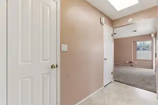 1378 Golden Eye Loop NE 