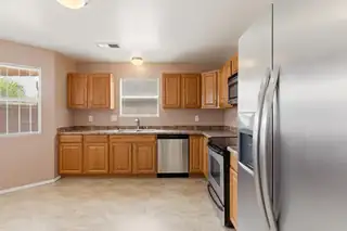 1378 Golden Eye Loop NE 