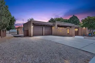 5817 Western Trail NW 